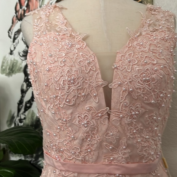 Peach colored dress - Picture 12 of 13